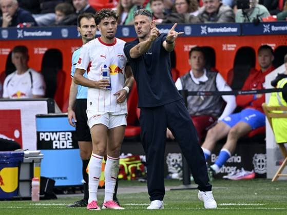 LEVERKUSEN - (lr) Neil el Aynaoui of RB Leipzig, Coach Martin Demichelis of RB Leipzig during the match between Bayer 04 Leverkusen and RB Leipzig at the Bay Arena on September 20, 2026 in Leverkusen, Germany. ANP Bundesliga 2026 27 xVIxANPxSportx xGerritxvanxKeulenxIVx 569419521 originalFilename: 569419521.jpg