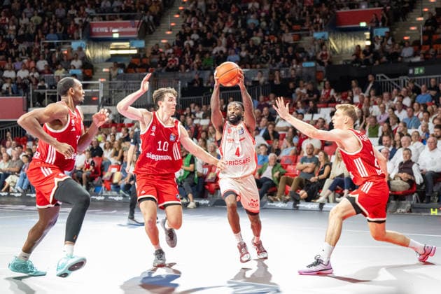 Austin Wiley 50 FC Bayern Basketball, Justin Jessup 10 FC Bayern Basketball, Jordan Jones 4 BMA365 Bamberg Baskets, Justus Hollatz 21 FC Bayern Basketball, FC Bayern Basketball BMA365 Bamberg Baskets, BBL, Matchday 1, September 20, 2026, Munich, Bavaria, Germany Copyright: xkolbert-press UlrichxGamelx
