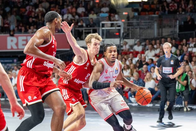 Austin Wiley 50 FC Bayern Basketball, Tobias Jensen 8 FC Bayern Basketball, Jordan Wright 3 BMA365 Bamberg Baskets, FC Bayern Basketball BMA365 Bamberg Baskets, BBL, Matchday 1, September 20, 2026, Munich, Bavaria, Germany Copyright: xkolbert-press UlrichxGamelx