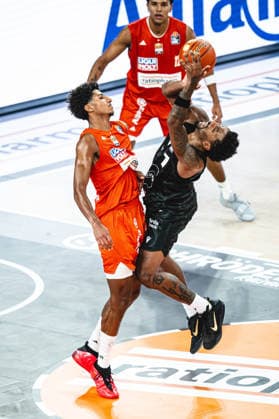 Neu Ulm, Germany, September 20, 2026: Meissa Faye of ratiopharm Ulm and Elijah Hughes of MHP RIESEN Ludwigsburg go head-to-head during the Basketball Bundesliga game between ratiopharm Ulm and MHP RIESEN Ludwigsburg at the ratiopharm Arena on September 20, 2026 in Neu Ulm, Germany. Photo by Harry Langer, DeFodi Images, ratiopharm Arena, Germany, September 26, 2020: Meissa Faye of ratiopharm Ulm and Elijah Hughes of MHP RIESEN Ludwigsburg battle for the ball during the Basketball Bundesliga game between ratiopharm Ulm and MHP RIESEN Ludwigsburg at the ratiopharm Arena in Neu Ulm on September 20, 2026 at the ratiopharm Arena, Germany. Photo by Harry Langer, DeFodi Images. Photo by Harry Langer, DeFodi Images.