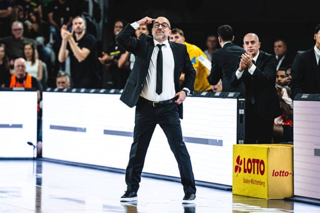 Neu Ulm, Germany, September 26, 2026: Head Coach Carles Duran of MHP RIESEN Ludwigsburg gestures during the Basketball Bundesliga game between ratiopharm Ulm and MHP Riesen Ludwigsburg at the ratiopharm Arena on September 20, 2026, in Neu Ulm, Germany Photo by Harry Langer DeFodi Images ratiopharm Arena, Germany, September 20, 2026 Head Coach Carles Duran of MHP RIESEN Ludwigsburg gestures during the Basketball Bundesliga match between ratiopharm Ulm and MHP Riesen Ludwigsburg in Neu Ulm on September 20, 2026 at the ratiopharm Arena, Germany. Photo by Harry Langer, DeFodi Images. Photo by Harry Langer, DeFodi Images