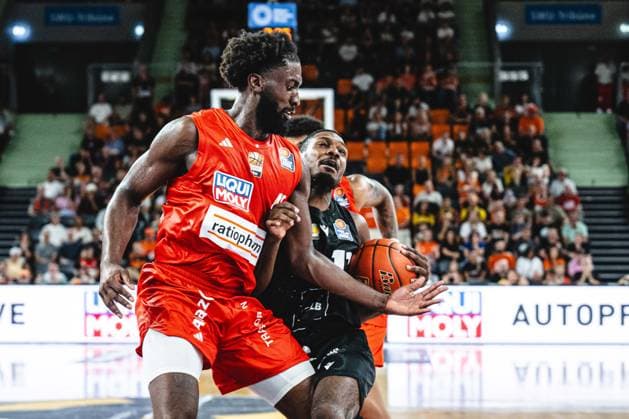 Neu Ulm, Germany, September 20, 2026: Oluwasimisola Shittu of ratiopharm Ulm and Darius Perry of MHP RIESEN Ludwigsburg go head-to-head during the Basketball Bundesliga game between ratiopharm Ulm and MHP RIESEN Ludwigsburg at the ratiopharm Arena on September 20, 2026 in Neu Ulm, Germany. Photo by Harry Langer, DeFodi Images, ratiopharm Arena, Germany, September 20, 2026: Oluwasimisola Shittu of ratiopharm Ulm and Darius Perry of MHP RIESEN Ludwigsburg battle for the ball during the Basketball Bundesliga game between ratiopharm Ulm and MHP Riesen Ludwigsburg in Neu Ulm on September 20, 2026 at the ratiopharm Arena, Germany Photo by Harry Langer, DeFodi Images Photo by Harry Langer, DeFodi Images