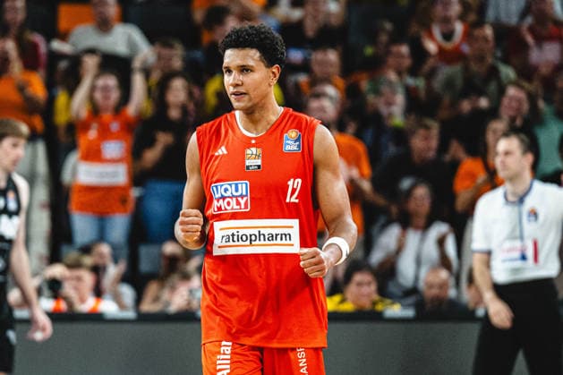 Neu Ulm, Germany, September 20, 2026: Michael Rataj of ratiopharm Ulm gestures during the Basketball Bundesliga game between ratiopharm Ulm and MHP Riesen Ludwigsburg at the ratiopharm Arena on September 20, 2026, in Neu Ulm, Germany Photo by Harry Langer DeFodi Images ratiopharm Arena, Germany, September 20, 2026 Michael Rataj of ratiopharm Ulm gestures during the Basketball Bundesliga match between ratiopharm Ulm and MHP Riesen Ludwigsburg in Neu Ulm on September 20, 2026 at the ratiopharm Arena, Germany. Photo by Harry Langer, DeFodi Images. Photo by Harry Langer, DeFodi Images