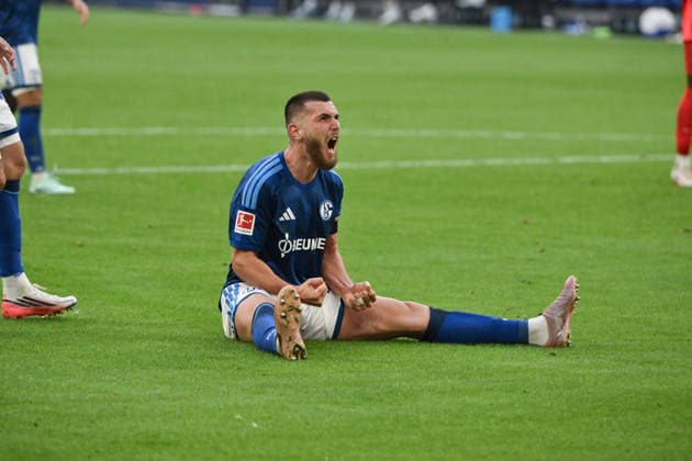 Hasan Kurucay, FC Schalke 04, September 20, 2026, Soccer, 1. Bundesliga, 2026–2027 Season, Matchday 4, FC Schalke 04 vs. SV Elversberg. DFL regulations prohibit any use of photographs as image sequences and or quasi-video. Gelsenkirchen, Veltins Arena, North Rhine-Westphalia, Germany Team2