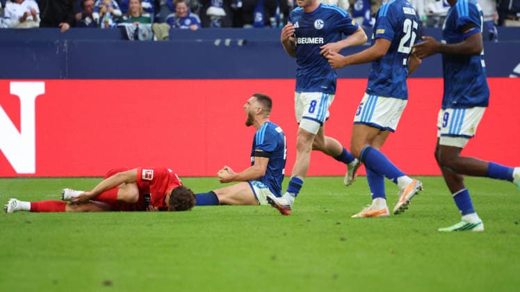September 20, 2026, xrekx, Soccer, Bundesliga 1, FC Schalke 04 vs. SV Elversberg, Maurice Krattenmacher (SV 07 Elversberg) vs. Hasan Kurucay (FC Schalke 04), tackle, action, battle for the ball DFL DFB REGULATIONS PROHIBIT ANY USE OF PHOTOGRAPHS as IMAGE SEQUENCES and or QUASI-VIDEO Gelsenkirchen