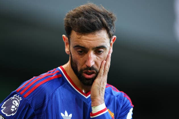 Premier League: Fulham v Manchester United, ManU LONDON, UK - 20th Sept 2026: Bruno Fernandes of Manchester United reacts during the Premier League match between Fulham FC and Manchester United FC at Craven Cottage London Craven Cottage England United Kingdom Copyright: xCraigxMercerx xPeakxActionxPhotosx