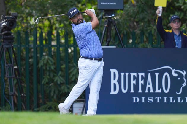 VIRGINIA WATER, ENGLAND - SEPTEMBER 20: JJ Spaun (USA) plays from the sixteenth tee during Round 4 at the BMW PGA, Golf Herren Championship at Wentworth Golf Club, Virginia Water on September 20, 2026 in Surrey, England The BMW PGA Championship