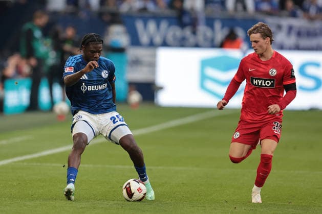 Peter Remmert, FC Schalke 04, during the Bundesliga 1 match of the 2026–27 season between FC Schalke 04 and SV Elversberg. Copyright Thomas Pakusch Copyright: Thomas Pakusch
