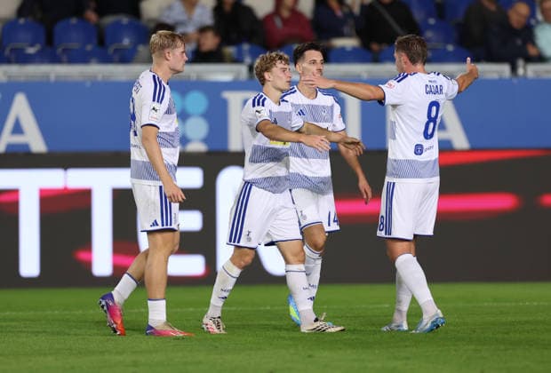September 20, 2026, Soccer 3rd Division, SV Wehen Wiesbaden vs. MSV Duisburg, from left, goal celebration for the 0–2 score by Dominik Kother (MSV Duisburg), goal celebration, celebrating the goal. DFL and DFB regulations prohibit any use of photographs as image sequences and or quasi-video. xdcx Copyright: HMBxMedia Claus