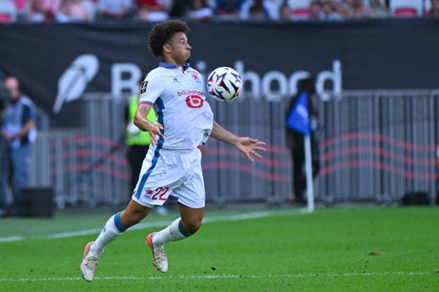 FOOTBALL : OGCN VS LOSC - Ligue 1 McDonald s - 20 09 2026 Tiago Santos (LOSC) - Ligue 1 McDonald™s match between OGC Nice and LOSC on September 20, 2026 at the Allianz Riviera Stadium in Nice. NiceFrance  Copyright: xWilliamxCannarellax