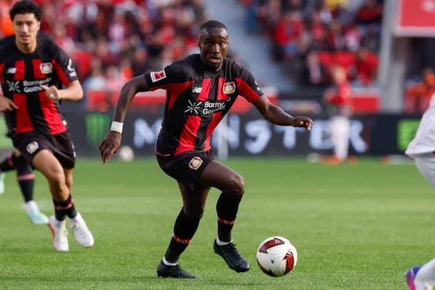 LEVERKUSEN - Moussa Diaby of Bayer Leverkusen controls the ball during the Bundesliga match between Bayer 04 Leverkusen and RB Leipzig at the BayArena on September 20, 2026, in Leverkusen, Germany. MARCEL TER BALS ANP Bundesliga 2026 27 xVIxANPxSportx xMarcelxterxBalsxIVx 569430682 originalFilename: 569430682.jpg