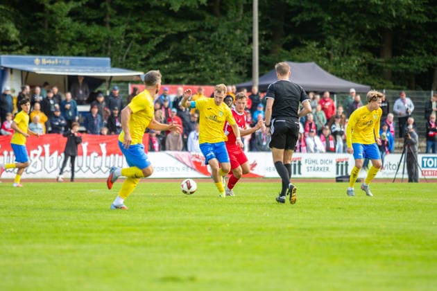 Former GFC player Fabio Schneider (FSV) vs. Laurin Schößler (GER), soccer, men s, Northeast Regional League, 2026–2027 season, Matchday 9, Greifswalder FC FSV vs. Luckenwalde 63