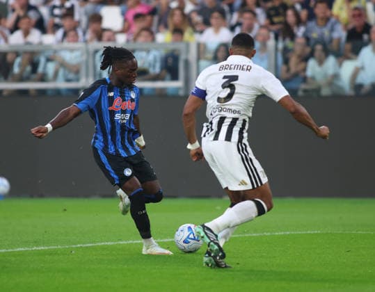 IPA88770027 - Jonathan Rowe of Atalanta BC during the 2026–27 Italian Serie A season, in a soccer match between Juventus FC and Atalanta BC on September 20, 2026, at Allianz Stadium in Turin, Italy. Photo by Nderim KACELI  Copyright: xNderimxKaceli IPAxSportx xx IPA88770027