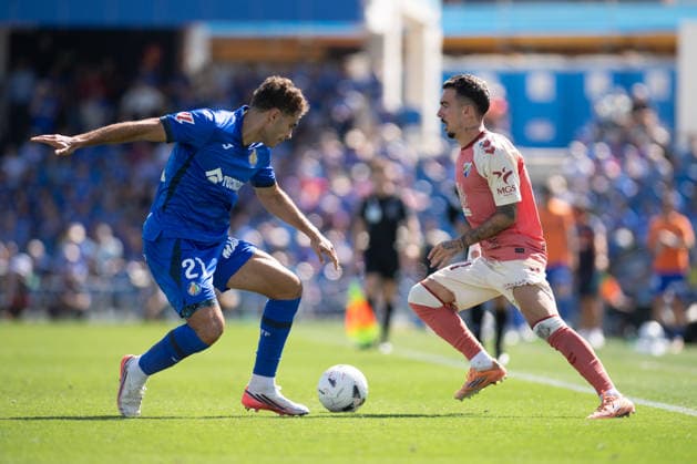 ESP LaLiga EA Sports Getafe CF vs. Málaga Joaquín Munoz of Málaga and Andrés García of Getafe during the LaLiga EA Sports match between Getafe CF and Málaga, played at Coliseum Stadium in Getafe on September 20, 2026, in Spain. Getafe, Spain. Soccer Copyright: xAgenciaxLOFx