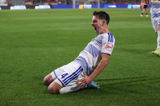 September 20, 2026, Soccer 3rd Division, SV Wehen Wiesbaden vs. MSV Duisburg, from left, goal celebration for the 1–4 goal by Conor Noß of MSV Duisburg, goal celebration, celebrating the goal. DFL and DFB regulations prohibit any use of photographs as image sequences and or quasi-video. xdcx Copyright: HMBxMedia Claus