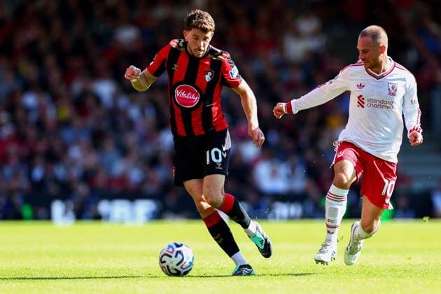 Ryan Christie of AFC Bournemouth and Alexis Mac Allister of Liverpool. AFC Bournemouth v Liverpool, Premier League, Football, Vitality Stadium, Bournemouth, UK - 20 Sep 2026Bournemouth Vitality Stadium United Kingdom EDITORIAL USE ONLY No use with unauthorised audio, video, data, fixture lists, club league logos or live services. Online in-match use limited to 120 images, no video emulation. No use in betting, games or single club league player publications. Copyright: xJamesxMarsh Shutterstockx 17160094cj
