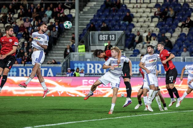 Sports, Soccer, 3rd Division, 2026–2027 Season, Matchday 7: SV Wehen Wiesbaden vs. MSV Duisburg, September 20, 2026, BRITA Arena, Rasim Bulic (MSV Duisburg), 6 Peter Remmert (MSV Duisburg), 39 Tobias Fleckstein (MSV Duisburg), 5 Wiesbaden, BRITA Arena, Hesse, Germany