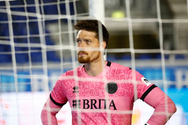 September 20, 2026, xavx, Soccer 3rd Division, SV Wehen Wiesbaden vs. MSV Duisburg: Goalkeeper Florian Stritzel of SV Wehen Wiesbaden looks disappointed, disappointed Wiesbaden