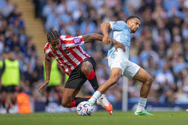 Manchester City v Sunderland - Premier League 2026 27 Iliman Ndiaye 7 of Manchester City F.C. is challenged by Dayann Methalie 6 of Sunderland A.F.C. during the Premier League match between Manchester City and Sunderland at the Etihad Stadium in Manchester, on September 20, 2026. Manchester Manchester United, ManU Kingdom  Copyright: xMIxNewsx originalFilename:fletcher-manchest260920_npJFt.jpg