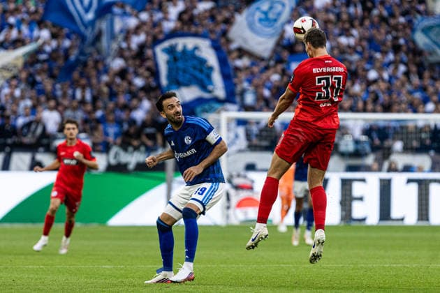 1. Bundesliga FC Schalke 04 vs. SV Elversberg September 20, 2026 Lukas Pinckert, SV Elversberg, 19, Maximilian Rohr, SV Elversberg, 31 1 German Bundesliga, Matchday 4: FC Schalke 04 vs. SV Elversberg at Veltins Arena, Gelsenkirchen, September 20, 2026. DFL regulations prohibit any use of photographs as image sequences and or quasi-video. Copyright: xBEAUTIFULxSPORTS Buriakovx