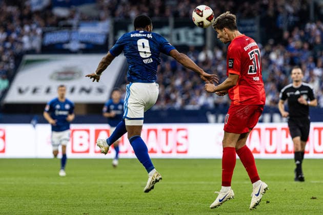 1st Bundesliga FC Schalke 04 SV Elversberg September 20, 2026 Moussa Sylla FC Schalke 04, 9, Maximilian Rohr, SV Elversberg, 31 1 German Bundesliga, Matchday 4: FC Schalke 04 vs. SV Elversberg at Veltins Arena, Gelsenkirchen, September 20, 2026. DFL regulations prohibit any use of photographs as image sequences and or quasi-video. Copyright: xBEAUTIFULxSPORTS Buriakovx