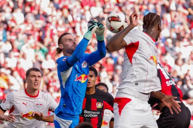 LEVERKUSEN - Goalkeeper Maarten Vandevoordt of RB Leipzig during the Bundesliga match between Bayer 04 Leverkusen and RB Leipzig at the BayArena on September 20, 2026 in Leverkusen, Germany. MARCEL TER BALS ANP Bundesliga 2026 27 xVIxANPxSportx xMarcelxterxBalsxIVx 569442340 originalFilename: 569442340.jpg
