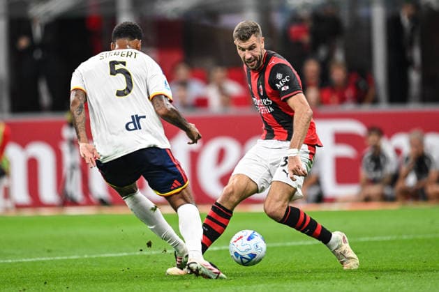 IPA88773651 - Strahinja Pavlovic of AC Milan in action during the Italian Serie A soccer match between AC Milan and US Lecce on September 20, 2026, at the Giuseppe Meazza San Siro Stadium in Milan, Italy. Credit: Tiziano Ballabio  Copyright: xTizianoxBallabio IPAxSportx xx IPA88773651