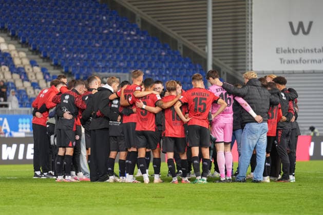 German Soccer 3rd Division 2026–2027, Matchday 7: SV Wehen Wiesbaden vs. MSV Duisburg at Brita Arena in Wiesbaden; SV Wehen Wiesbaden’s celebration after the final whistle Copyright: xTobiasxWentzellx