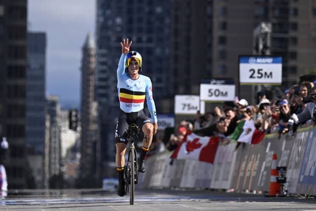 Belgian Remco Evenepoel celebrates after winning for the fourth time in a row the men s elite individual time trial race (39,2km) at the cycling UCI Road World Championship, WM, Weltmeisterschaft in Montreal, Canada, Sunday 20 September 2026. JASPERxJACOBS  x187201272x
