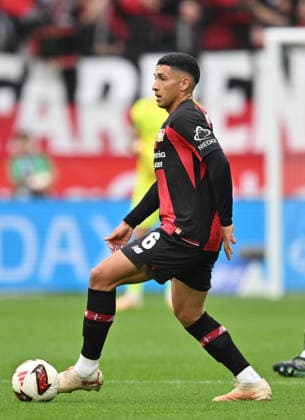 Ezequiel Fernandez, Bayer Leverkusen, Soccer Action, Bundesliga 1, Matchday 4, Bayer 04 Leverkusen vs. RB Leipzig, on September 20, 2026, in Leverkusen, Germany. DFL regulations prohibit any use of photographs as image sequences and or quasi-video. Ã‚Â