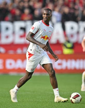 Ezechiel Banzuzi, RB Leipzig, Action, Soccer, Bundesliga 1, Matchday 4, Bayer 04 Leverkusen vs. RB Leipzig, on September 20, 2026, in Leverkusen, Germany. DFL regulations prohibit any use of photographs as image sequences and or quasi-video. ÂÂ