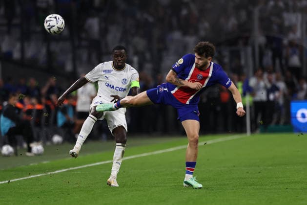 FOOTBALL : Olympique de Marseille vs. Paris Saint-Germain - Ligue 1 McDonald™s - 20 09 2026 Timothy WEAH (OM), Khvicha KVARATSKHELIA (PSG) lors de la J5 de la Ligue 1 McDonald™s opposant Olympique de Marseille et Paris Saint-Germain au Stade VÃ lodrome de Marseille, le 20 septembre 2026. MarseilleFrance  Copyright: xValentinaxClaretx