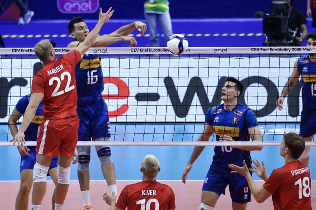 IPA88775782 - 16 Romano Yuri (Italy) during the Round of 16 match of the CEV Enel EuroVolley 2026 between Italy and Denmark at PalaVela, Turin, Italy, on September 20, 2026, during the Italy vs. Denmark match, CEV EuroVolley Men’s match in Turin, Italy, September 20, 2026  Copyright: xValerioxOrigo IPAxSportx xx IPA88775782
