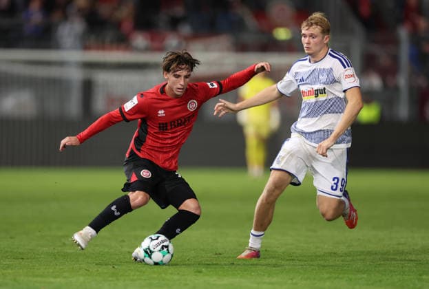 September 20, 2026, Soccer 3rd Division, SV Wehen Wiesbaden vs. MSV Duisburg, from left, DFL DFB REGULATIONS PROHIBIT ANY USE OF PHOTOGRAPHS AS IMAGE SEQUENCES AND OR QUASI-VIDEO xdcx Copyright: HMBxMedia Claus