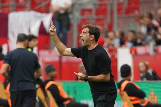 Leverkusen Soccer, Bundesliga Season 2026–2027: Bayer 04 Leverkusen vs. RB Leipzig, September 20, 2026, BayArena, Leverkusen; Carles Martinez, Coach of Bayer 04 Leverkusen, in action; still image