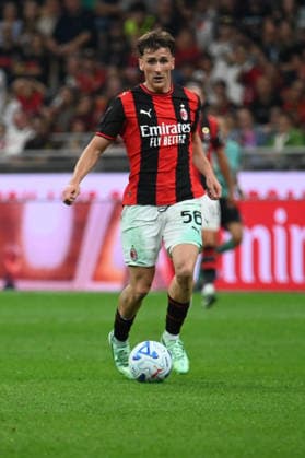 AC Milan v US Lecce - Serie A 2026 27 Alexis Saelemaekers during the Serie A match between AC Milan and US Lecce at Stadio Giuseppe Meazza in Milan, Italy, on September 20, 2026. Milan Lombardia Italy  Copyright: xFedericoxManonix originalFilename:manoni-acmilanv260920_npq4P.jpg