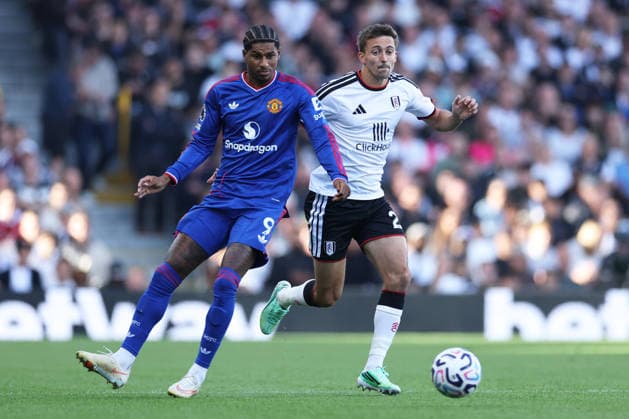 Fulham v Manchester United, ManU - Premier League 2026 27 Marcus Rashford of Manchester United in action with Timothy Castagne of Fulham during the Premier League match between Fulham and Manchester United at Craven Cottage in London, on September 20, 2026. London Greater London United Kingdom  Copyright: xMIxNewsx originalFilename:fletcher-fulhamvs260920_np4Ve.jpg