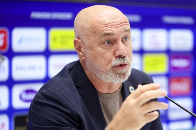 press conference, PK, Pressekonferenz of Bosnia and Herzegovina head coach Sergej Barbarez Bosnia and Herzegovina head coach Sergej Barbarez speaks during a press conference in Sarajevo, Bosnia and Herzegovina, on September 21, 2026, ahead of the UEFA Nations League matches against Poland, Romania and Sweden.  ArminxDurgut PIXSELL