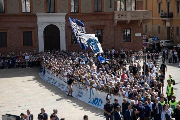 Funerali di Sandro Mazzola ex giocatore dell™Inter alla basilica di Sant™Ambrogio Milano - Italia - Cronaca LunedÃ¬, 21 Luglio, 2026 (Foto di Marco Ottico Lapresse) Funeral of Sandro Mazzola former Inter player at the Basilica of Sant™Ambrogio Milan - Italy - News Friday, 18 July, 2026  Copyright: xMarcoxOttico LaPressex