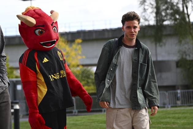 Football, Belgium national team, arrival in Tubize