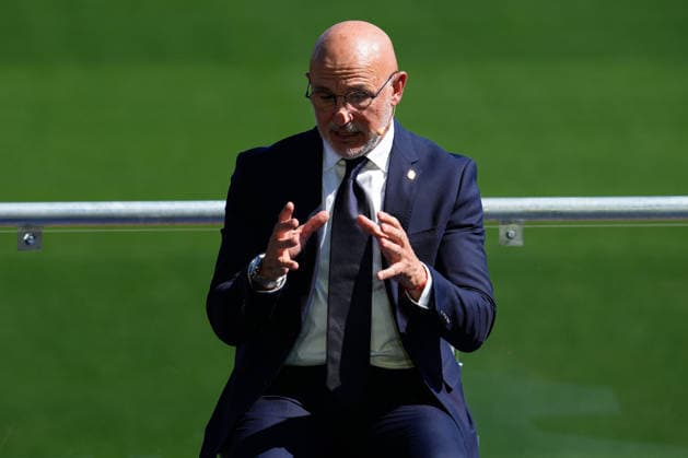 September 21, 2026, Las Rozas, Madrid, Spain: Luis de la Fuente, head coach of Spain, attends during the presentation of his contract renewal, extending his deal until 2032 at Ciudad del Futbol on September 21, 2026, in Las Rozas, Madrid, Spain. Las Rozas Spain - ZUMAa181 20260921_zaa_a181_026 Copyright: xDennisxAgyemanx