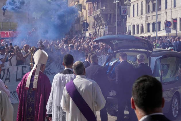 Funerali di Sandro Mazzola presso la Basilica di Sant Ambrogio, Milano (Italy) September 21 2026 (Photo Claudio Furlan LaPresse) Sandro Mazzola s funeral at the Basilica of Sant Ambrogio, Milan (Italy), September 21, 2026  Copyright: xClaudioxFurlan LaPressex