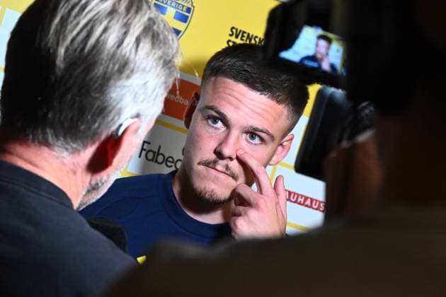 STOCKHOLM, SWEDEN, September 21, 2026: Soccer player Emil Holm in the mixed zone at Scandic Park as the men’s national team gathers in Stockholm ahead of the group stage of the Nations League. STOCKHOLM, SWEDEN x10090x  Copyright: xClaudioxBresciani TTx MIXED ZONE FOR NATIONS LEAGUE