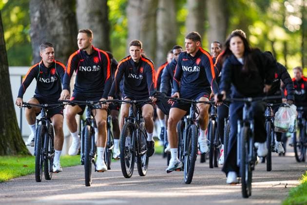 ZEIST , 21-09-2026 , KNVB Campus , season 2026 2027 , Dutch International football , Training session Netherlands , picture shows Netherlands players arrived at the venue Training Netherlands 21-09-2026  x207384355x Copyright:
