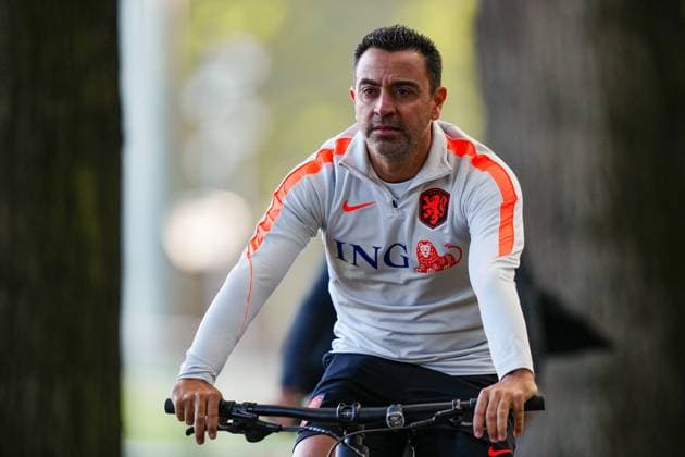 ZEIST , 21-09-2026 , KNVB Campus , season 2026 2027 , Dutch International football , Training session Netherlands , picture shows Netherlands trainer coach Xavi Hernandez arrived at the venue Training Netherlands 21-09-2026  x207384361x Copyright:
