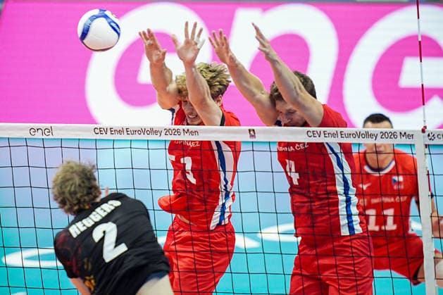 Belgium s Ferre Reggers and Czechia s Jakub Klajmon, Czechia s Matous Drahonovsky in action during the eight final match of the CEV Enel Eurovolley 2026, between Belgium and Czechia, at the Palavela in Turin, north west Italy - Monday, September 21, 2026. .  Copyright: xMarcoxAlpozzi LaPressex