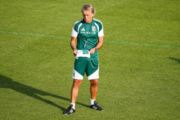 The head coach Roberto Mancini during the Italia team training at federal technical center of Coverciano, Florence, Italy - September 21, 2026. - Soccer  Copyright: xSaraxEsposito LaPressex