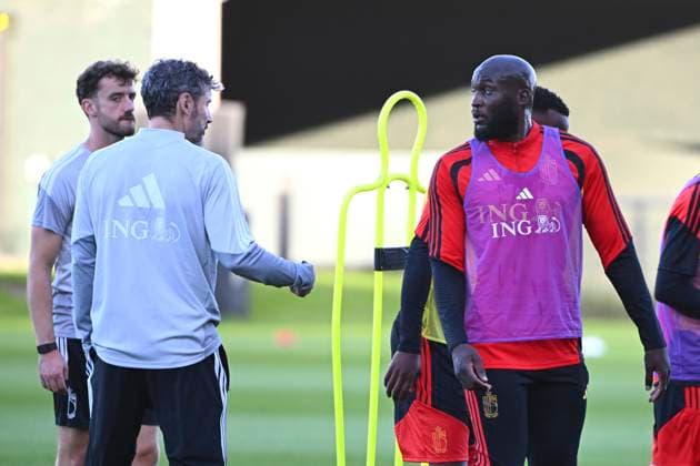 Italy v Belgium - UEFA Nations League 2026 Media Activities 21 09 2026 TUBIZE, BELGIUM - SEPTEMBER 21 : Van Bommel Mark head coach of Belgium, Lukaku Romelu forward of Belgium pictured during a training session ahead of the UEFA Nations League tournament league phase matchday 1 group A1 match between Italy and Belgium on September 21, 2026 in Tubize, Belgium, 21 09 2026 Tubize Belgium  Copyright: xVincentxKalutx