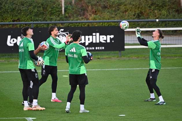 Italy v Belgium - UEFA Nations League 2026 Media Activities 21 09 2026 TUBIZE, BELGIUM - SEPTEMBER 21 : De Busser Jari goalkeeper of Belgium, Lammens Senne goalkeeper of Belgium, Penders Mike goalkeeper of Belgium, Vandevoordt Maarten goalkeeper of Belgium pictured during a training session ahead of the UEFA Nations League tournament league phase matchday 1 group A1 match between Italy and Belgium on September 21, 2026 in Tubize, Belgium, 21 09 2026 Tubize Belgium  Copyright: xVincentxKalutx