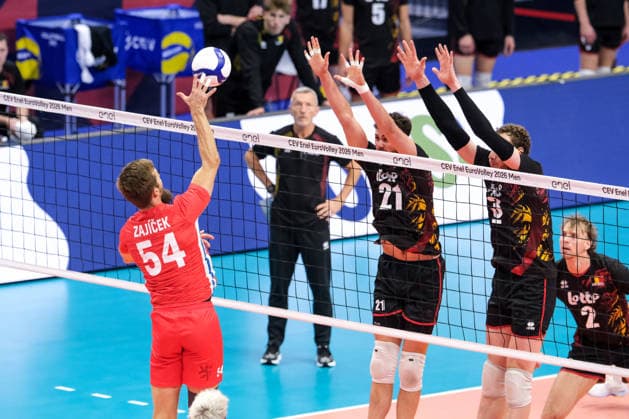 Belgium vs Czechia at Final Eight of the CEV Enel EuroVolley 2026 Men at PalaVela in Turin, Italy (L to R) Adam Zajicek of Czechia, Samuel Fafchamps of Belgium, Sam Deroo of Belgium and Ferre Reggers of Belgium during the Belgium vs Czechia match at Final Eight of the CEV Enel EuroVolley 2026 Men at PalaVela in Turin, Italy, on September 21, 2026. Belgium wins the match against Czechia with a score 3-1., Credit:Davide Di Lalla Unicode Images Davide Di Lalla Avalon Italy, Turin, PalaVela  Copyright: xDavidexDixLalla UnicodexImagesx xDavidexDixLallax xAvalonx 1137090026